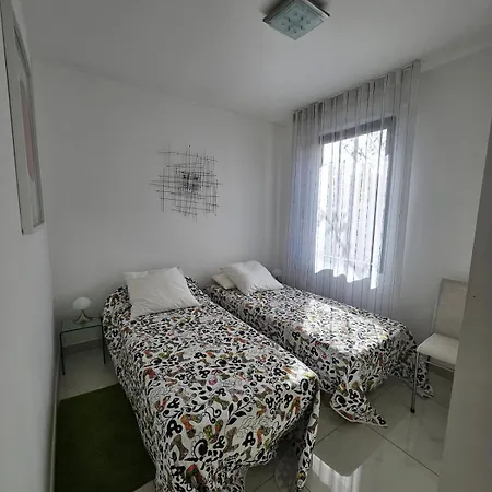 Agreable Vue A Piscine Apartman Bandol